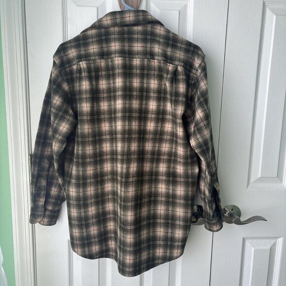 Pendleton 100% Wool Outdoorsman Shirt Mens M Green Flannel Button Down - Picture 5 of 8